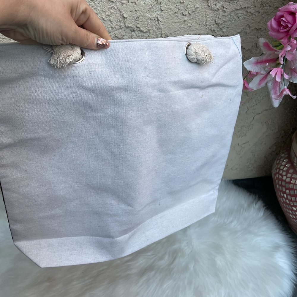 π¦ Parrot Tote - Picture 4 of 7